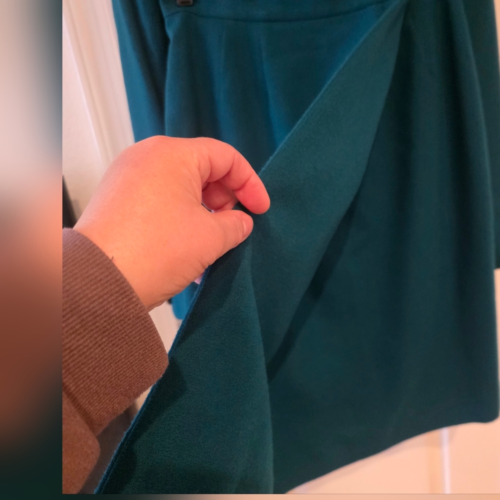 Vintage Teal Christian Dior Skirt Suit Set Size 8. - Picture 9 of 16